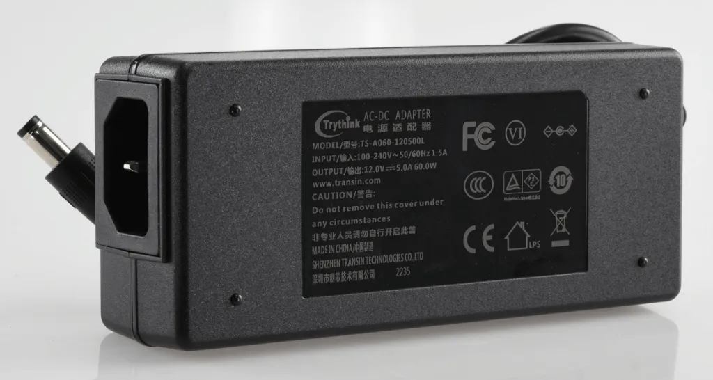xTool-Power-Adapter--12V-5-0-A--EQ010067000-28659_1.webp